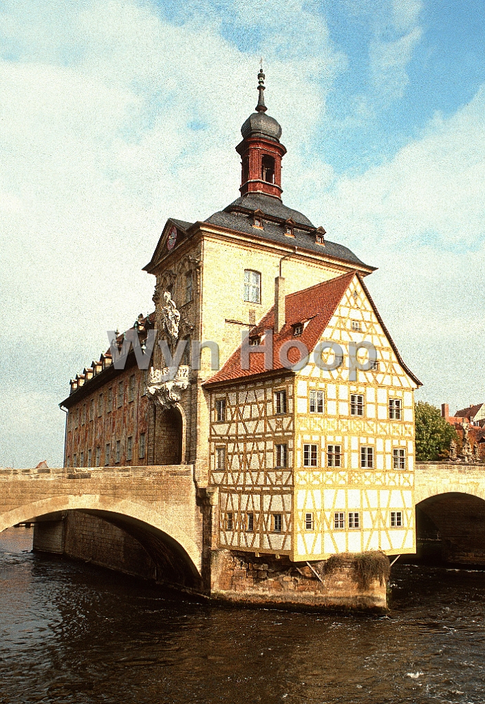 Main Bamberg altes Rathaus_1.jpg - Das "Alte Rathaus" in Bamberg 